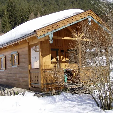 Zirbenhuette بيت للعطل