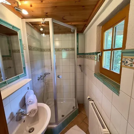 Zirbenhuette بيت للعطل